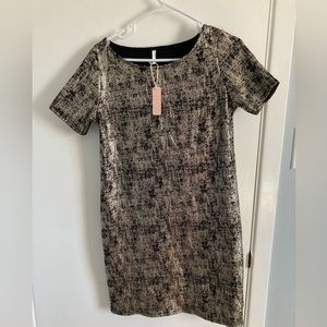 Maternity cocktail dress